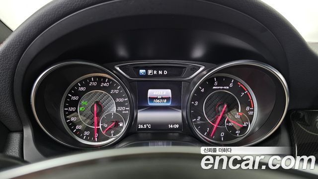 Mercedes-Benz GLA-Class 2018 — photo 11