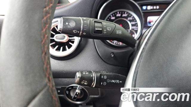 Mercedes-Benz GLA-Class 2018 — photo 28
