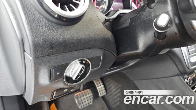 Mercedes-Benz GLA-Class 2018 — photo 30