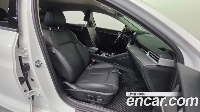 Kia K5 2023 — photo 13