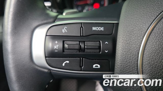 Kia K5 2023 — photo 21