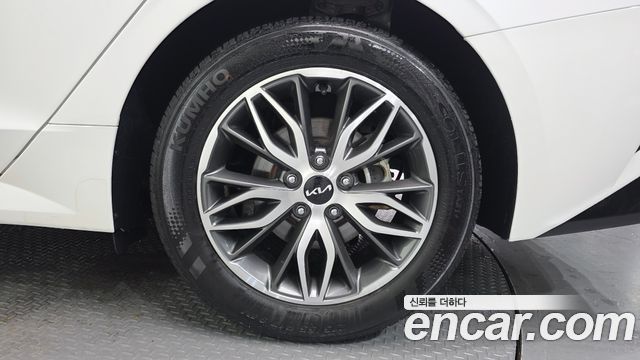 Kia K5 2023 — photo 7