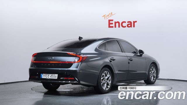 Hyundai Sonata 2022 — photo 2