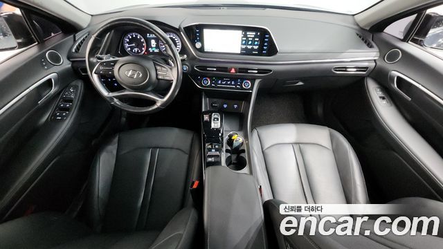 Hyundai Sonata 2022 — photo 10