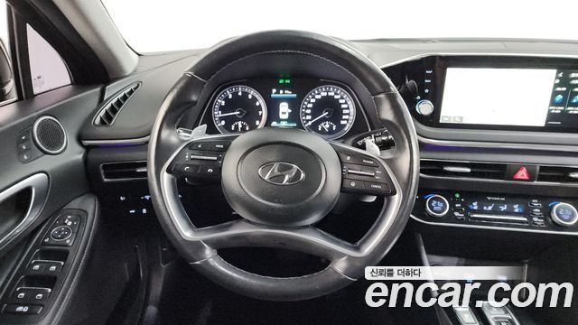 Hyundai Sonata 2022 — photo 19