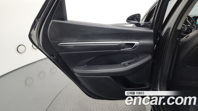 Hyundai Sonata 2022 — photo 15