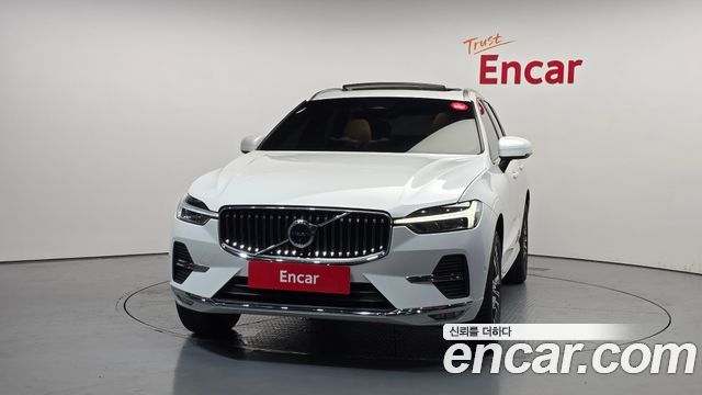 Volvo XC60 2022 — photo 3
