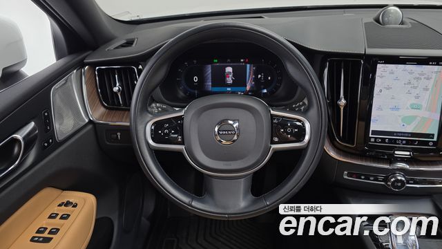 Volvo XC60 2022 — photo 19