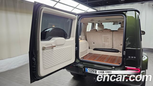 Mercedes-Benz G-Class 2023 — photo 22