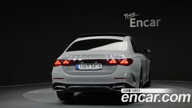 Mercedes-Benz E-Class 2024 — photo 4