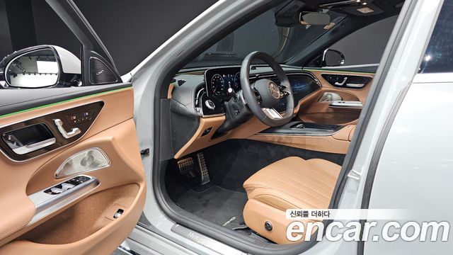 Mercedes-Benz E-Class 2024 — photo 13
