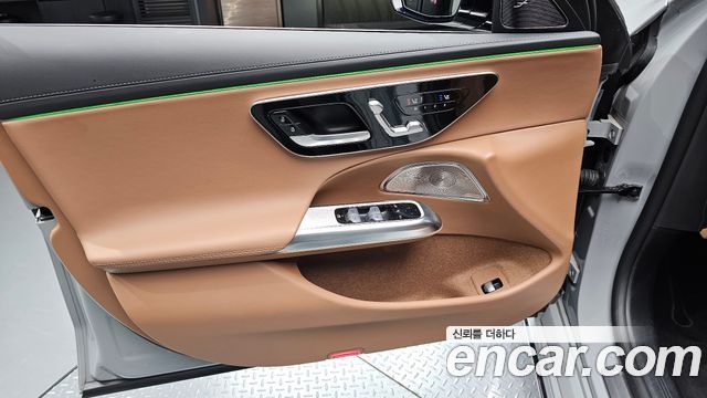 Mercedes-Benz E-Class 2024 — photo 14