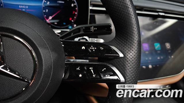 Mercedes-Benz E-Class 2024 — photo 28