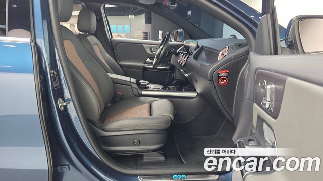 Mercedes-Benz EQA 2021 — photo 17