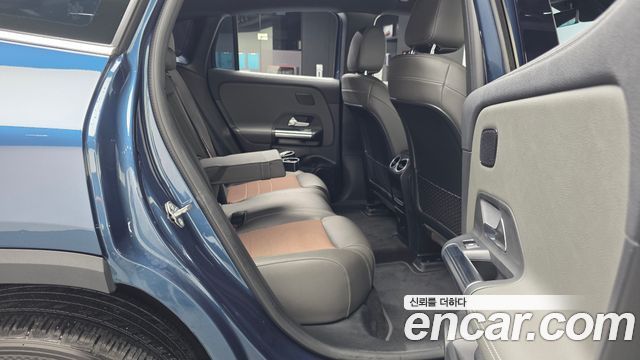 Mercedes-Benz EQA 2021 — photo 18