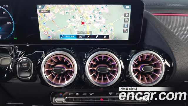 Mercedes-Benz EQA 2021 — photo 20