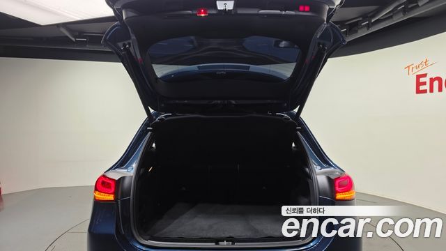 Mercedes-Benz EQA 2021 — photo 26