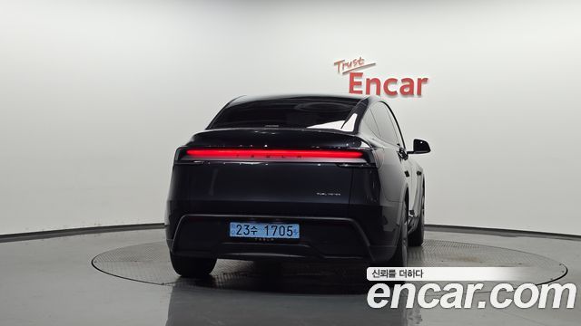 Tesla Model Y 2025 — photo 4
