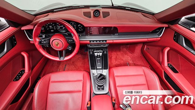 Porsche 911 2024 — photo 10