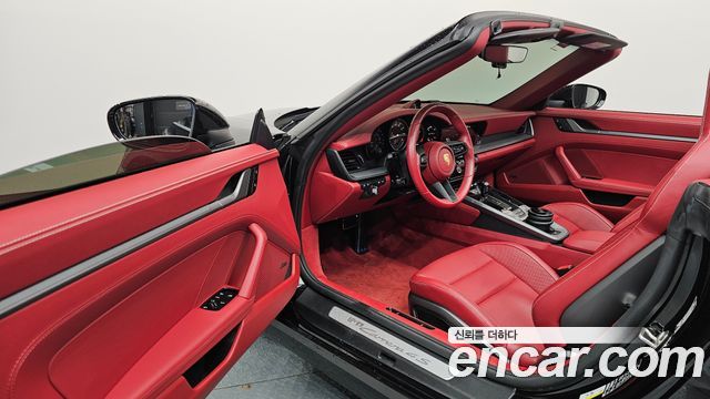 Porsche 911 2024 — photo 13