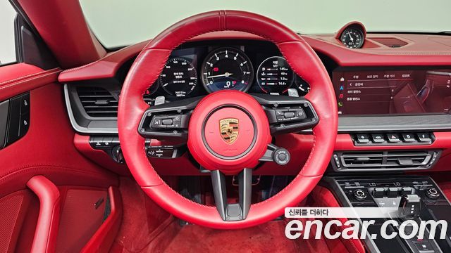 Porsche 911 2024 — photo 18