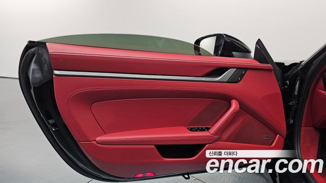Porsche 911 2024 — photo 14