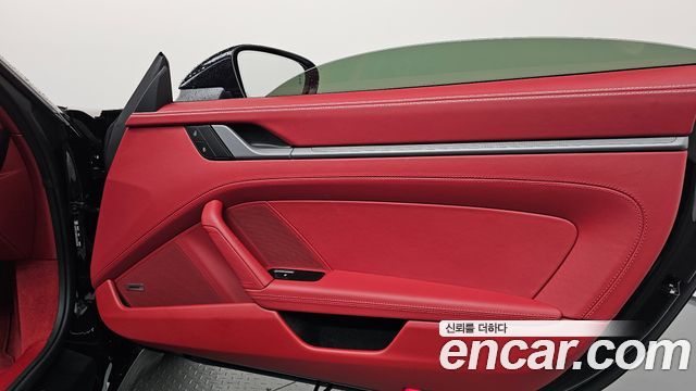 Porsche 911 2024 — photo 15