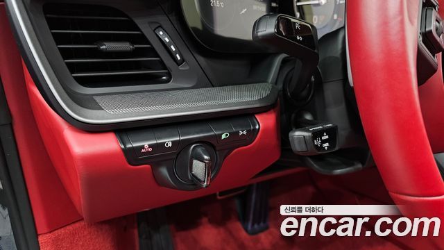 Porsche 911 2024 — photo 27