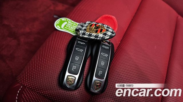 Porsche 911 2024 — photo 34