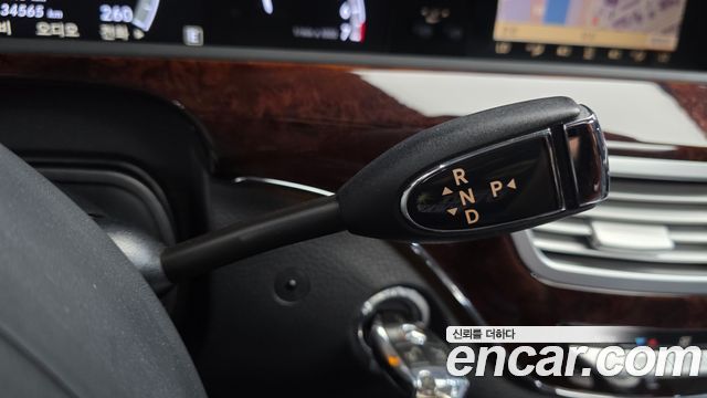 Mercedes-Benz S-Class 2011 — photo 9