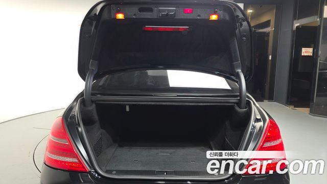 Mercedes-Benz S-Class 2011 — photo 20