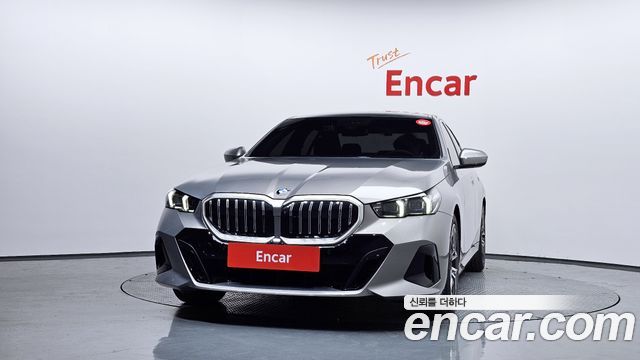 BMW 5-Series 2026 — photo 3
