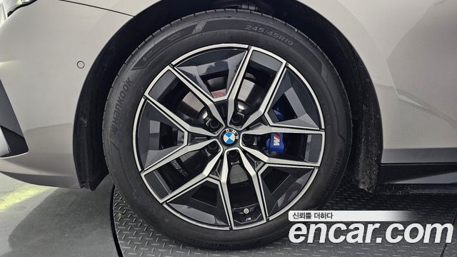 BMW 5-Series 2026 — photo 5