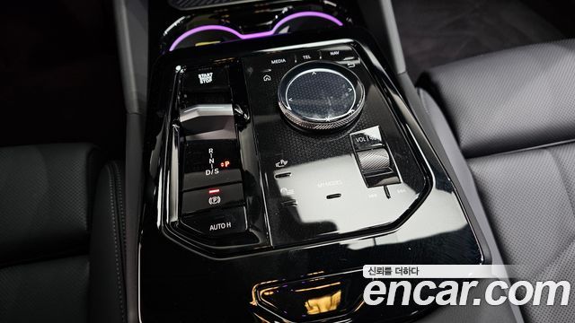 BMW 5-Series 2026 — photo 12
