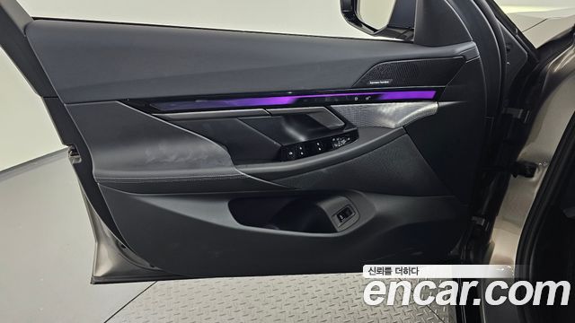 BMW 5-Series 2026 — photo 14
