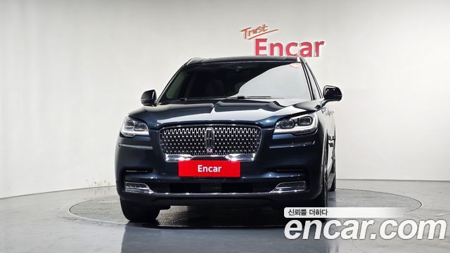 Lincoln Aviator 2023 — photo 3