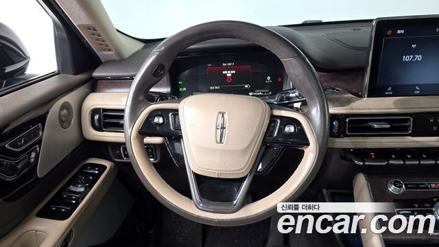 Lincoln Aviator 2023 — photo 14