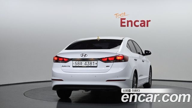 Hyundai AVANTE 2017 — photo 4