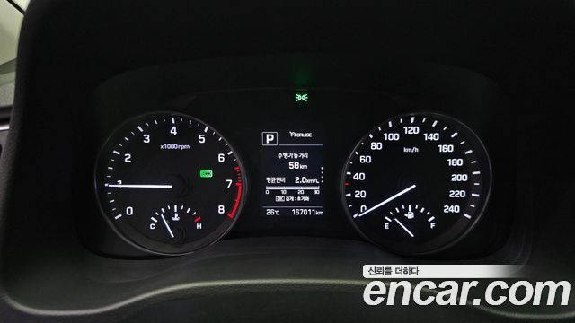Hyundai AVANTE 2017 — photo 11