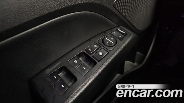 Hyundai AVANTE 2017 — photo 28