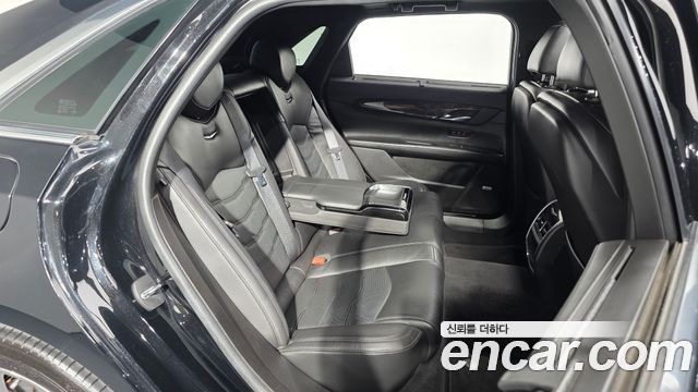 Cadillac CT6 2018 — photo 17