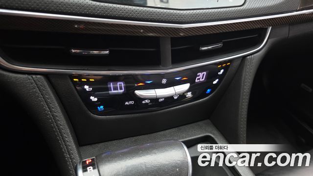 Cadillac CT6 2018 — photo 25