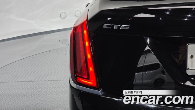 Cadillac CT6 2018 — photo 9