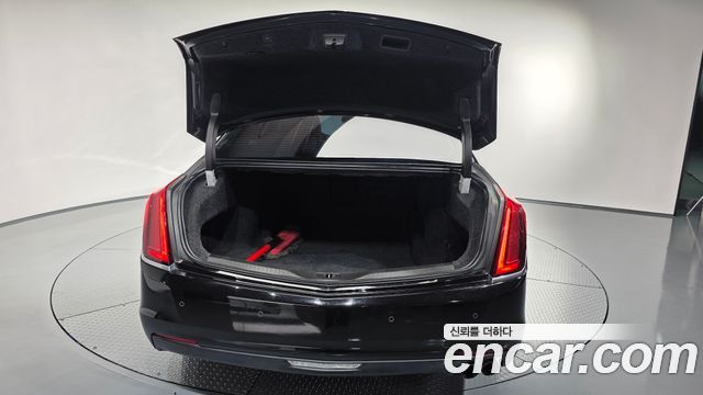 Cadillac CT6 2018 — photo 34
