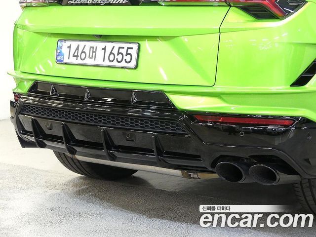 Lamborghini Urus 2024 — photo 19