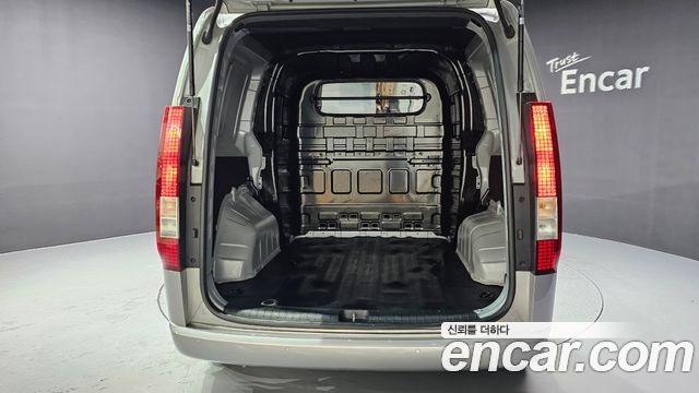Hyundai Staria 2022 — photo 26