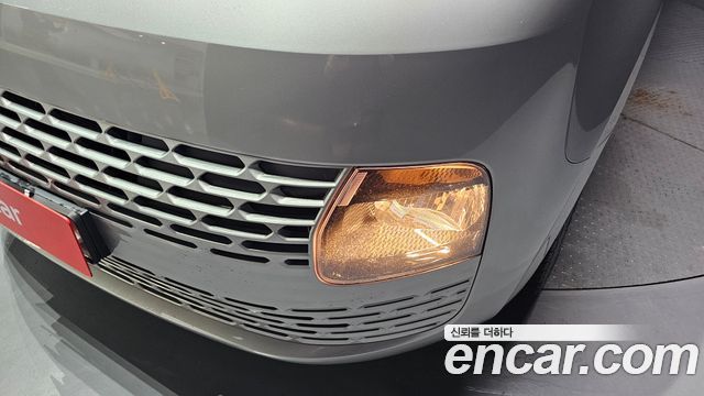 Hyundai Staria 2022 — photo 8