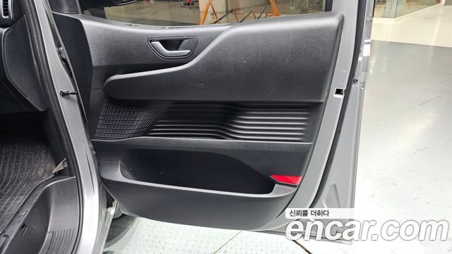 Hyundai Staria 2022 — photo 15