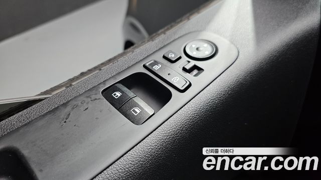 Hyundai Staria 2022 — photo 27
