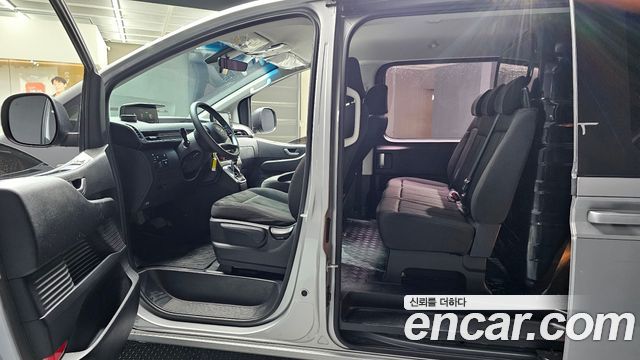Hyundai Staria 2022 — photo 29